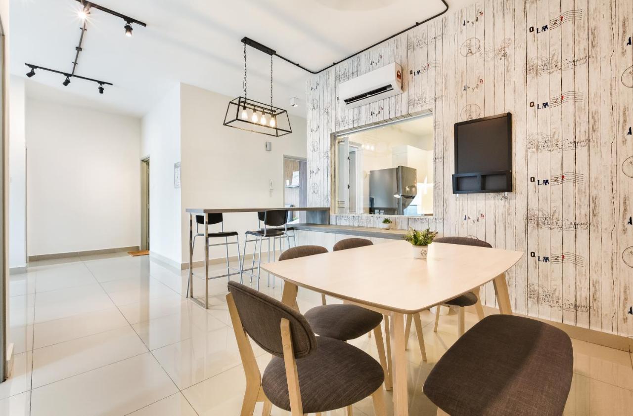 Seasons Luxury Apartment By Jk Home Johor Bahru Exterior foto